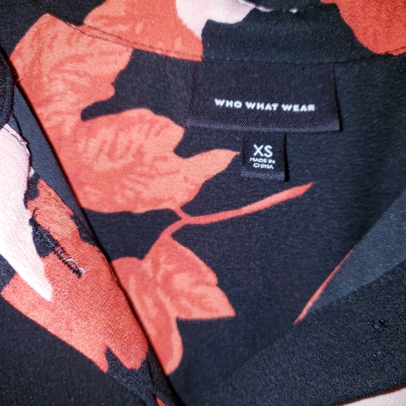 Who What Wear Sleeveless Flutter Sleeve Rose Blouse - Picture 4 of 7